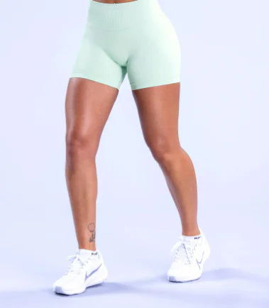 Seamless Fitness Yoga Shorts – High-Waist Stretchy Workout Shorts for Gym, Yoga & Training