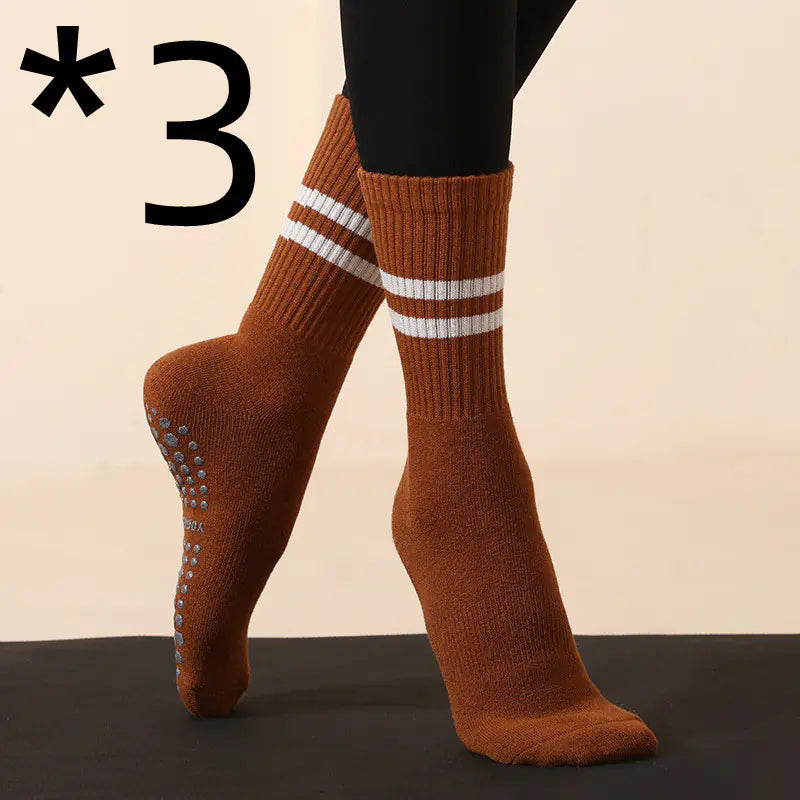 Non-Slip Fitness Socks & Stockings – Anti-Skid Grip Sports Socks for Yoga, Gym & Training