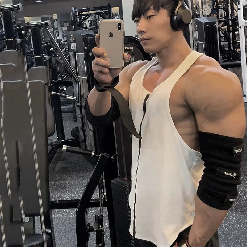 Men’s Sleeveless Gym Workout Vest – Lightweight Fitness Training Tank Top for Bodybuilding & Sports