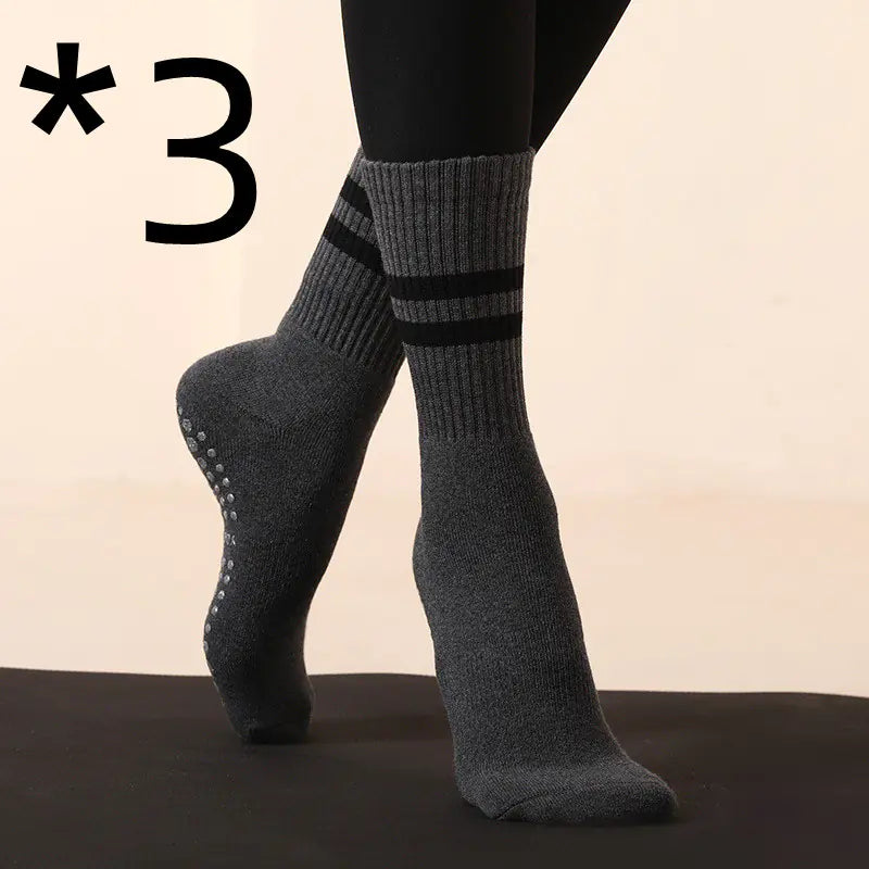 Non-Slip Fitness Socks & Stockings – Anti-Skid Grip Sports Socks for Yoga, Gym & Training